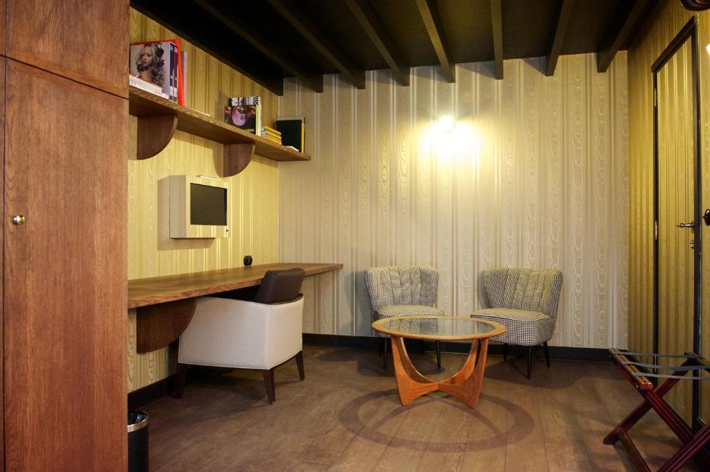 Le Duplex,64804318:JPEG